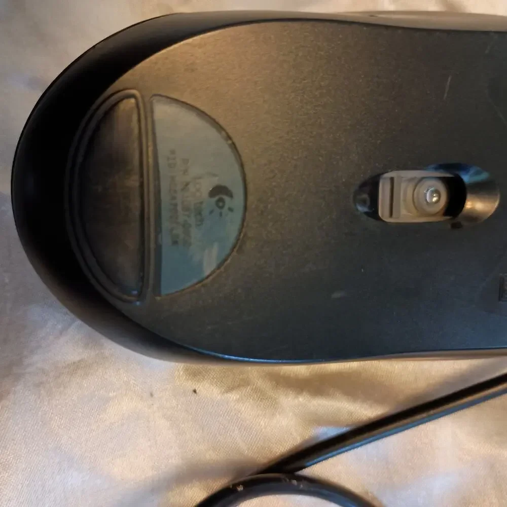 Logitech 3 button M-BT96 Optical Mouse